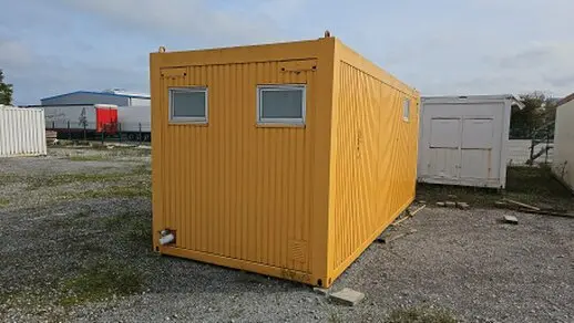 Container Container
